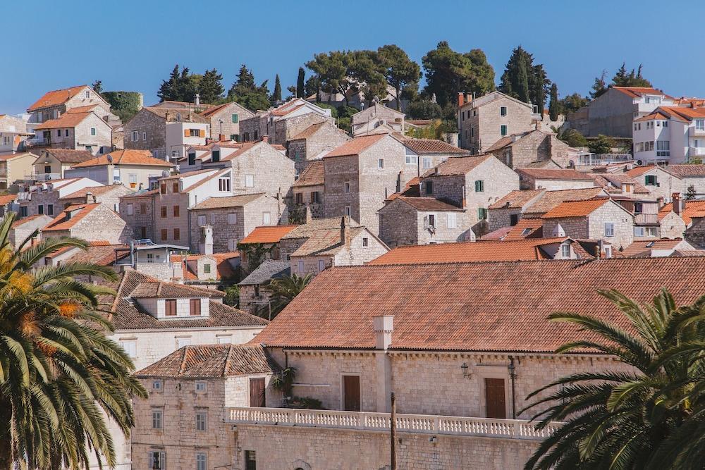 Park Hvar Хвар Экстерьер фото